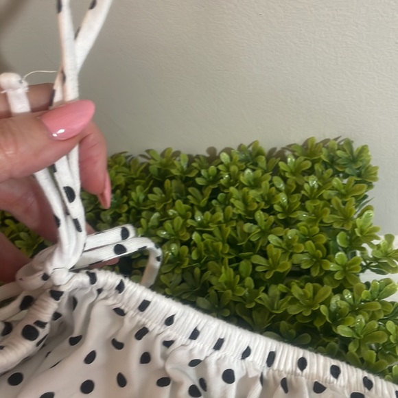 Forever 21 Black and White Polka Dot Off the Shoulder Crop Top Size Small - Picture 7 of 7